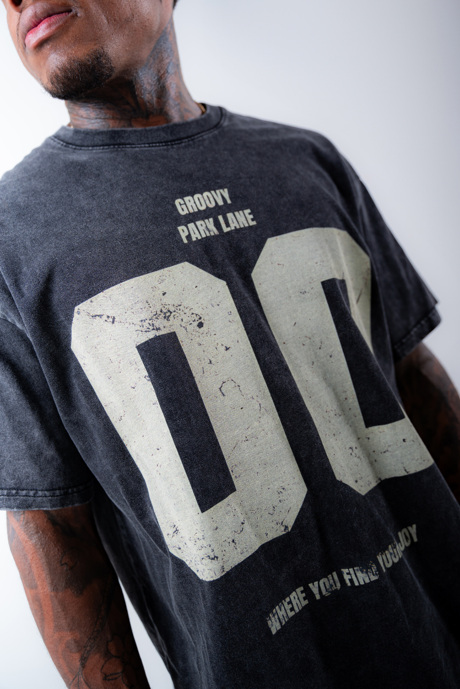 GROOVY PARK LANE TEE