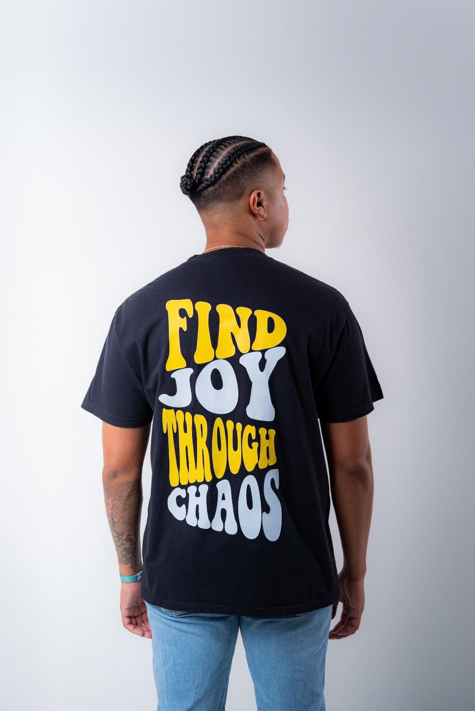 GROOVY ESSENTIALS TEE - YELLOW